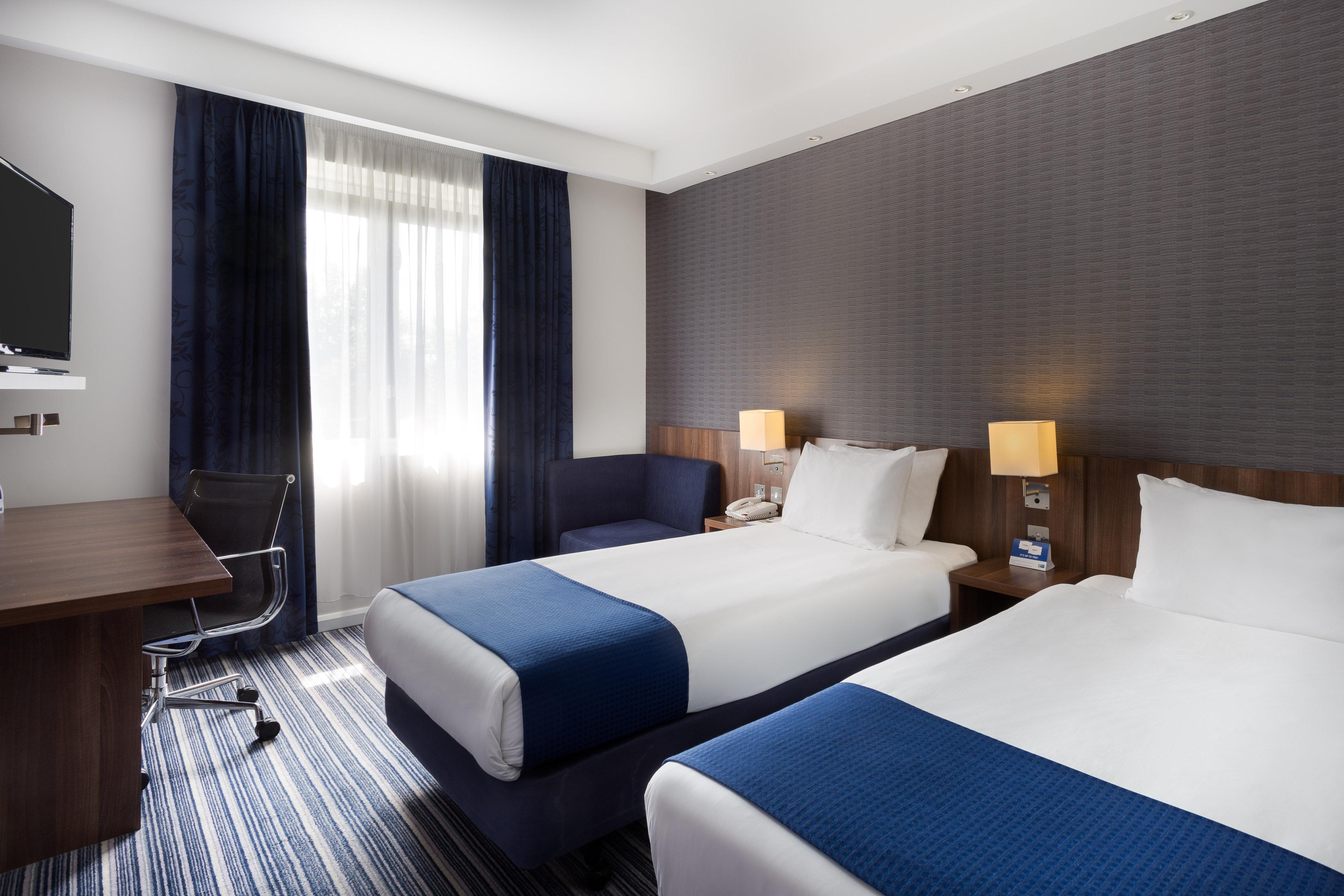 Holiday Inn Express Colchester, An Ihg Hotel Ngoại thất bức ảnh