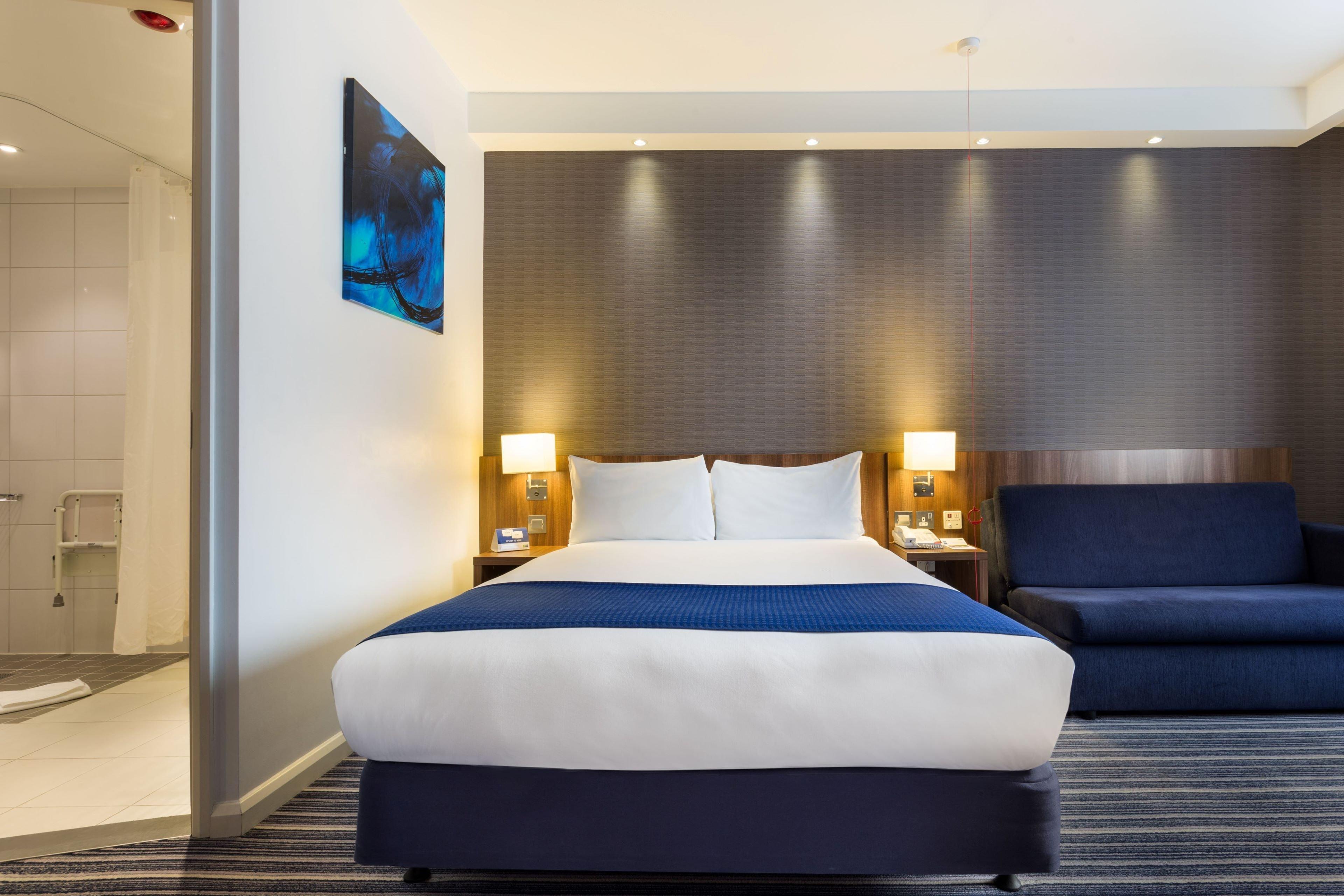 Holiday Inn Express Colchester, An Ihg Hotel Ngoại thất bức ảnh