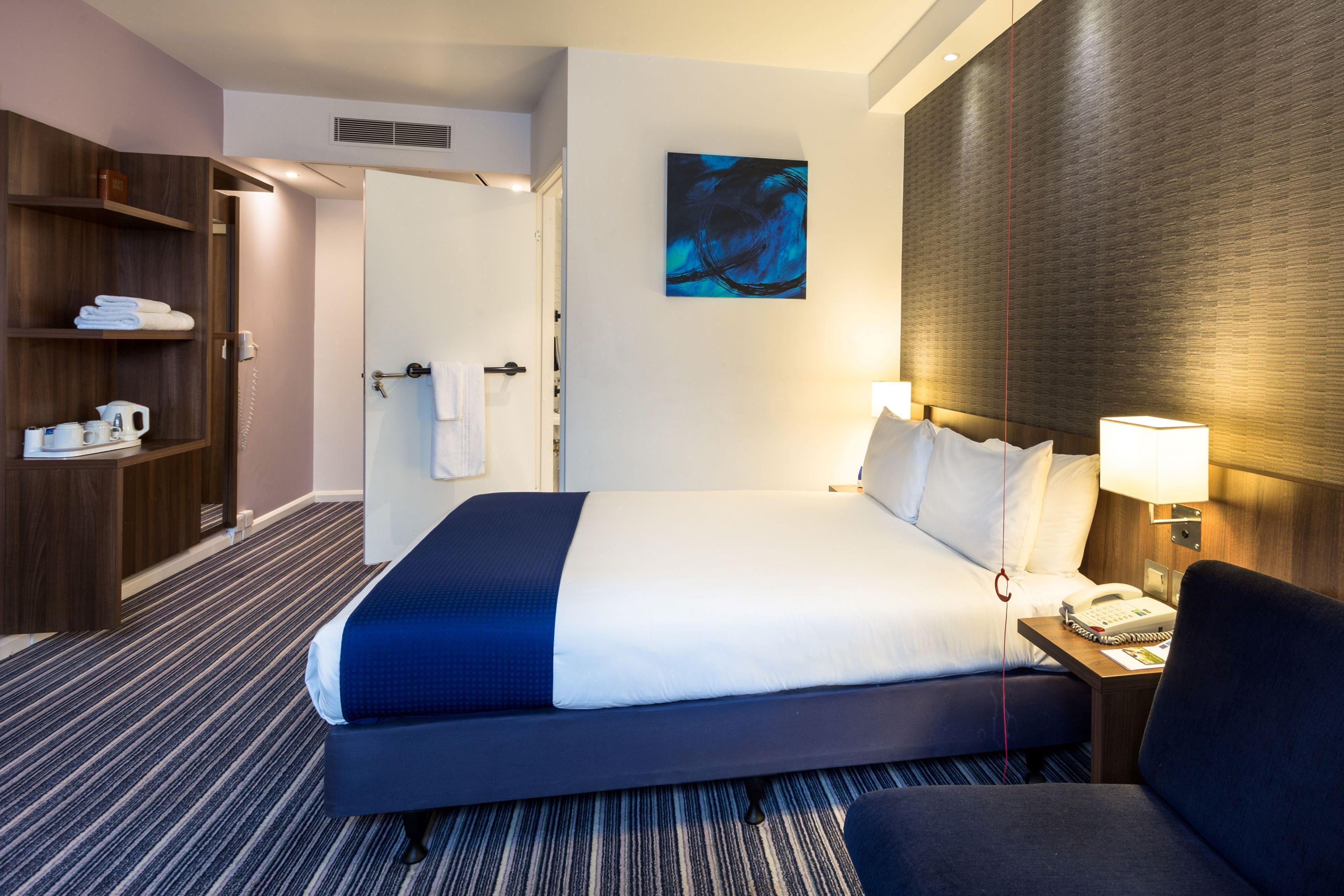 Holiday Inn Express Colchester, An Ihg Hotel Ngoại thất bức ảnh