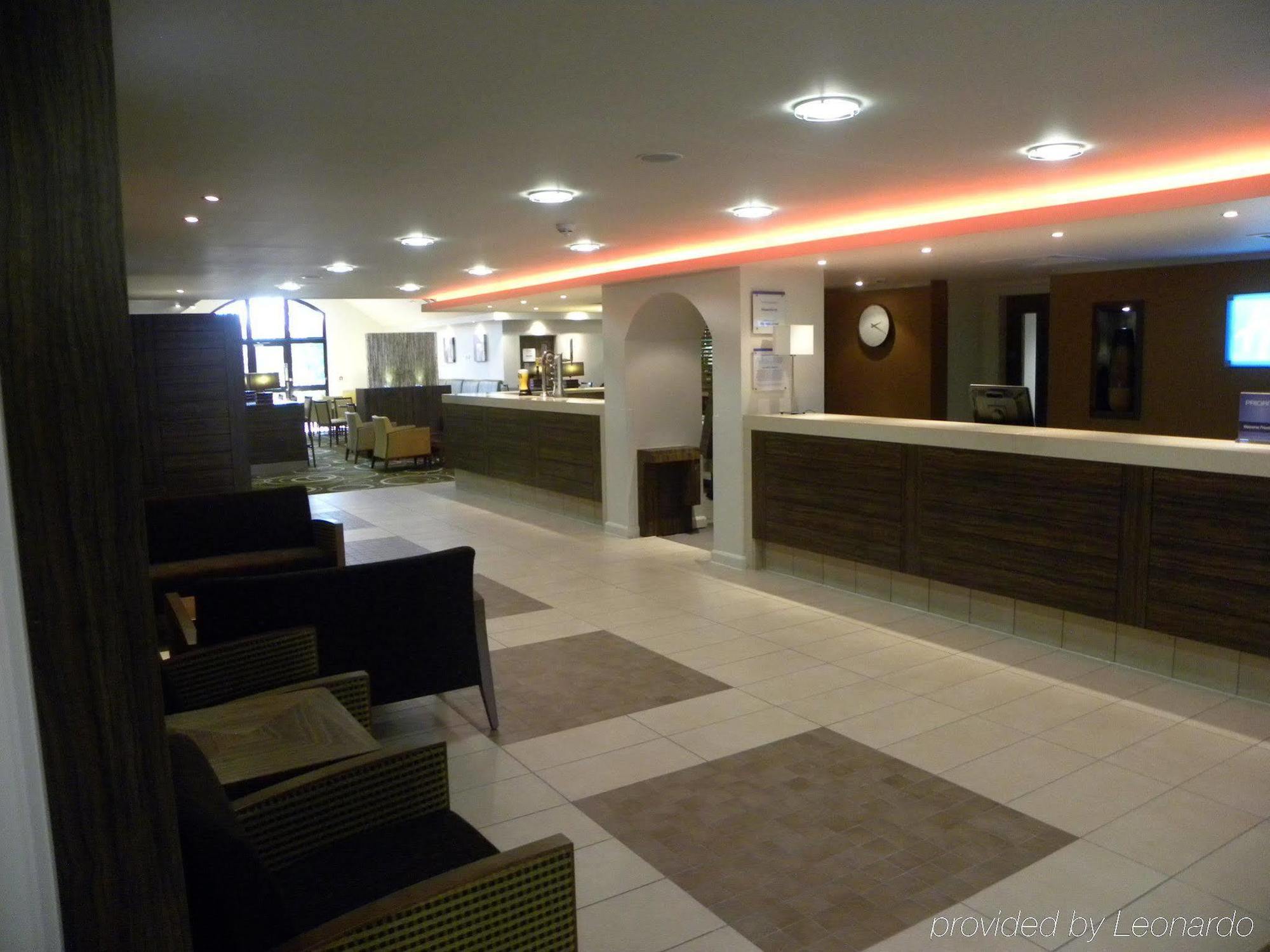 Holiday Inn Express Colchester, An Ihg Hotel Nội địa bức ảnh